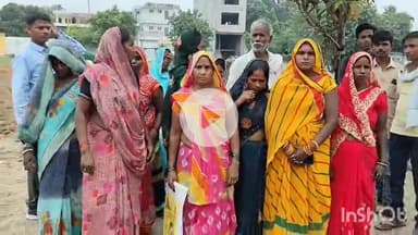 अमेठी: फर्जी दस्तावेज़ बनाकर कोटा हटाने की कोशिश, मड़ेरिका ग्राम प्रधान और ग्रामीण पहुंचे SDM कार्यालय में शिकायत करने