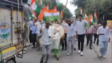 नौगावां सादात: नौगांवा में भाजपा के पदाधिकारी ने निकाली तिरंगा यात्रा, जगह-जगह हुआ स्वागत