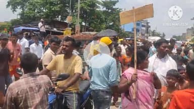 चंडी: महादलित टोले में पानी भरने से रास्ता बंद, लोगों ने जैतीपुर चौराहे पर किया सड़क जाम