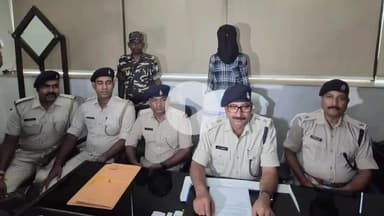 कांके: खादगढ़ा बस स्टैंड से ब्राउन शुगर के साथ एक आरोपी गिरफ्तार, नाबालिग भी निरुद्ध