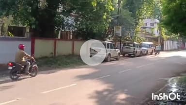 मुंगेर: चेहल्लुम पर्व को लेकर डीएम और एसपी के नेतृत्व में निकला फ्लैग मार्च, भारी संख्या में पुलिस बल शामिल