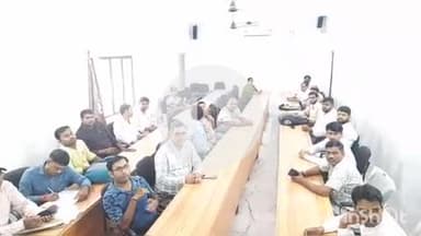 नावकोठी: नावकोठी में राजस्व महाअभियान की सफलता के लिए कर्मियों की बैठक, 16 अगस्त से पंचायत में लगेंगे कैंप