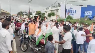 धनौरा: गजरौला में 500 बाइक के साथ निकली तिरंगा यात्रा, 15 गांवों से होकर गुजरी रैली, ऑपरेशन सिंदूर के वीरों को समर्पित