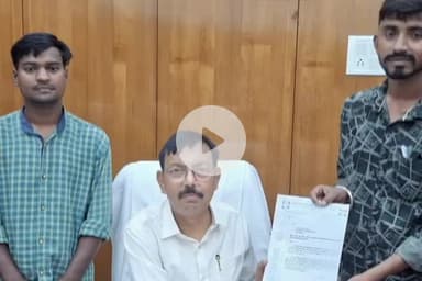 ओरमांझी: डॉ. श्यामा प्रसाद मुखर्जी विश्वविद्यालय में करम पूर्व संध्या महोत्सव की तैयारी शुरू, कुलपति को सौंपा ज्ञापन