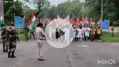 टेकनपुर कस्बे में निकली तिरंगा यात्रा, BSF जवान, पुलिसकर्मी व स्कूली छात्र हुए शामिल