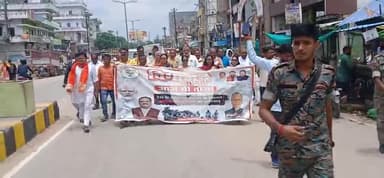 विभाजन विभीषिका दिवस पर भभुआ में भाजपा के द्वारा आयोजित मौन जुलूस में शामिल हुए मनोज जायसवाल निवर्तमान जिलाभाजपा अध्यक्ष कैमूर