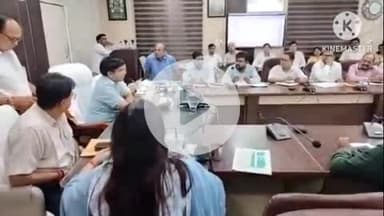 संभल: बहजोई कलेक्ट्रेट सभागार में जिला अधिकारी की अध्यक्षता में बैसिक शिक्षा विभाग एवं पीएम श्री विद्यालय की बैठक का आयोजन