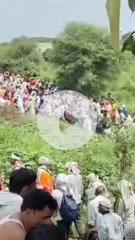 भुसावर: जहाज गांव में कारिस देव के दर्शन करने श्रद्धालुओं की भीड़ उमड़ी, भंडारे में भी पाई प्रसादी