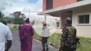 गुमला: चंदाली में वेयरहाउस का डीसी ने किया निरीक्षण, दिए आवश्यक निर्देश