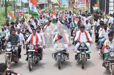 आरंग: अटल नगर नया रायपुर से खरोरा तक निकली भव्य तिरंगा बाइक रैली, आरंग विधायक भी हुए शामिल