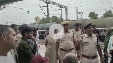 चूरू: स्वतंत्रता दिवस और त्यौहारों को देखते हुए चूरू रेलवे स्टेशन पर जीआरपी-आरपीएफ ने चलाया सर्च अभियान