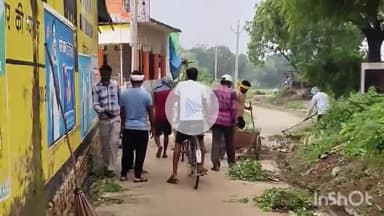 कर्वी: डढ़िया कन्धवनिया ग्राम में मंदिर के पास गंदगी से बुरा हाल, ग्रामीणों ने नाली साफ कराने की उठाई मांग