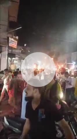 बीसलपुर: चोरी के मुद्दे पर शहर में कांग्रेस ने निकाला मशाल जुलूस और किया प्रदर्शन