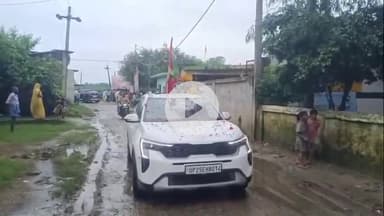 बरेली: बरेली में हिंदू जागरण मंच की तिरंगा यात्रा, भोजीपुरा और बिथरी चैनपुर में बड़ी संख्या में लोगों ने की सहभागिता