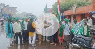 @प्रयागराज_मुक्त व्यापार नीतियों एवं 50% टैरिफ के विरोध में।#Pryagraj_protest against free trade policies and 50% tariff.
@Bhartiya_Kisan_Sangthan 
 #भारतीय_किसान_संगठन 
#राष्ट्रीय_अध्यक्ष