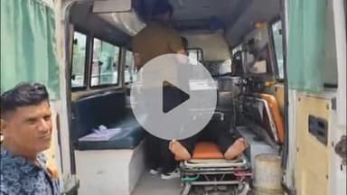 लाडपुरा: सांगोद थाना इलाके में स्कूली वेन और कार की टक्कर में 6 घायल, मेडिकल कॉलेज अस्पताल में उपचार जारी