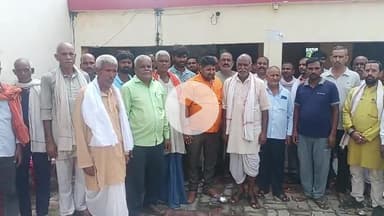 ग्राम सभा खसहा मोहम्मदपुर में 79वांस्वतंत्रता दिवस मनाया गयाग्राम पंचायत कार्यालय में तिरंगा फहराया गयालोग एक दूसरे को गले मिलकर स्वतंत्रता दिवस मनाएंऔर खूब लड्डू बांटा गयाग्राम सभा प्रधान प्रतिनिधि दिलीप यादव द्वारा कार्यक्रमआयोजित किया