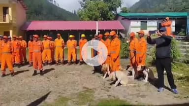 भटवाड़ी: आपदा के बीच भी लोगों का राष्ट्रप्रेम और जज्बा नहीं हुआ कम, हर्षिल, धराली, मुखबा, गंगोत्री में हुआ ध्वजारोहण