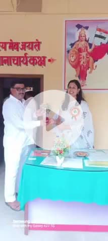 लंभुआ: 79वें स्वतंत्रता दिवस पर स्वामी विवेकानन्द इंटर कॉलेज गोपालपुर मधैया के छात्रों ने निकाली विशाल झांकी