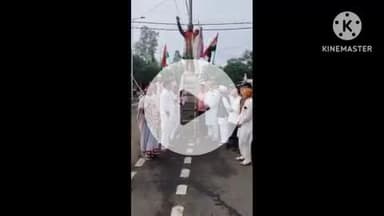 खुरई: 79वें स्वतंत्रता दिवस पर कांग्रेसियों ने निकाली प्रभात फेरी, सड़कों पर जुलूस निकालकर महापुरुषों को किया याद