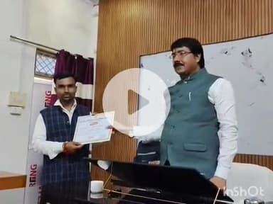 बल्देवगढ़: बल्देवगढ़ तहसीलदार ने उत्कृष्ट कार्य करने वाले अधिकारी, कर्मचारी और पत्रकारों को प्रशस्ति पत्र वितरित किए