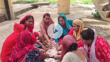 भीलवाड़ा: सिंधी समाज की महिलाओं ने शीतला माता बड़ी सातम पर्व पर किया सामूहिक पूजन