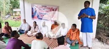 जगदलपुर: मोरठपाल में कृष्ण जन्माष्टमी के उपलक्ष में मटका फोड़ कार्यक्रम को लेकर विश्व हिंदू परिषद और बजरंग दल की बैठक संपन्न हुई