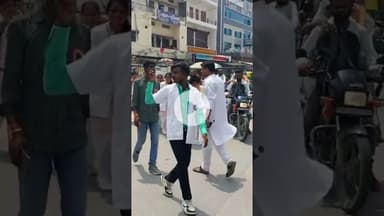 छात्र छात्राओं की रैली भदोही में viral video