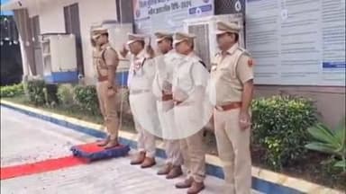लाडपुरा: पुलिस अधीक्षक कोटा ग्रामीण कार्यालय पर SP सुजीत शंकर ने किया ध्वजारोहण, पुलिस जवानों ने दिया गार्ड ऑफ ऑनर