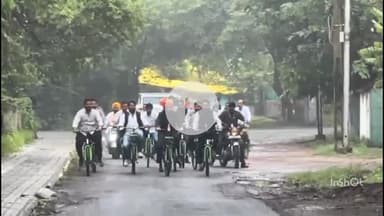 इंदौर: इंदौर महापौर पुष्पमित्र भार्गव अलग अंदाज में, साइकिल से पहुंचे AICTL ऑफिस