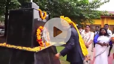 जगदलपुर: जगदलपुर में केंद्रीय राज्य मंत्री तोखन साहू ने अमर वाटिका में पुष्प चक्र अर्पित कर शहीदों को नमन किया