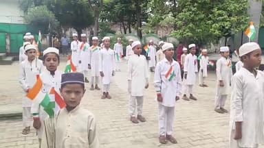 इंद्री: स्वतंत्रता दिवस पर इंद्री की मस्जिद में लहराया गया तिरंगा, बच्चों ने गाए देशभक्ति गीत
