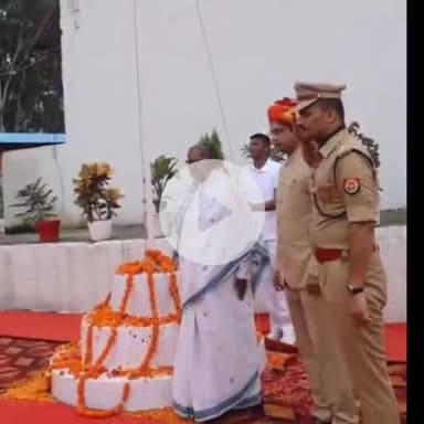 संभल: बहजोई पुलिस लाइन में माध्यमिक शिक्षा मंत्री उत्तर प्रदेश स्वतंत्र प्रभाव गुलाबो देवी एवं डीएम की मौजूदगी में सपा की बैठक