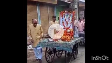 सिरोंज: कृष्ण जन्माष्टमी पर नगर में निकली प्रभात फेरी, बड़ी संख्या में श्रद्धालु हुए शामिल