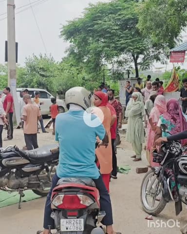 गुरुग्राम: बलदेव नगर में पानी की किल्लत से परेशान लोगों का पटौदी रोड पर जाम, BJP पार्षद पर सुनवाई न करने का आरोप