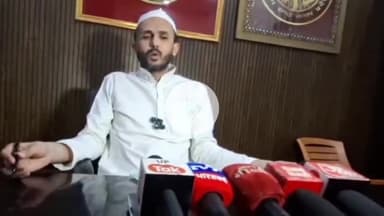 संभल: दीपा सराय एमपी जिया उर रहमान बर्क ने प्रेस वार्ता में कहा, उनके खिलाफ कार्रवाई गलत है, संभल में बुलडोजर कार्रवाई भी गलत