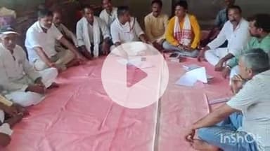 घोसी: घोसी प्रखंड परिसर स्थित देवी मंदिर में भाजपा की बैठक आयोजित