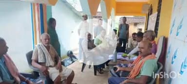 गढ़वा: गढ़वा सदर प्रखंड के करके गांव में बिरसा प्रधानमंत्री फसल बीमा योजना शिविर का आयोजन