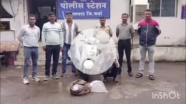 हिंगणघाट: वना नदी पुलाजवळ नाकाबंदी करून पोलिसांची अवैध दारू वाहतूकी विरोधात कारवाई, ९२ हजारांचा मुद्देमाल जप्त