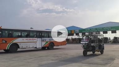 अमरोहा: अमरोहा जोया टोल पर आज शनिवार से शुरू हुई सालाना फास्टैग की सुविधा, वाहन चालक ₹3000 देकर 200 बार पार कर सकेंगे टोल