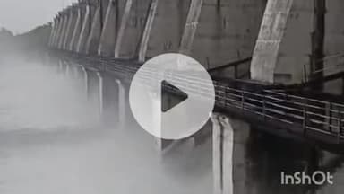 लोहारा: माकणी येथील निम्म तेरणा धरणाचे 10 दरवाजे उघडले,नदीकाठच्या गावांना प्रशासनाने दिला सतर्कतेचा इशारा