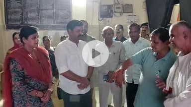 खंडवा नगर: पुलिस अधीक्षक सह परिवार बुधवारा बाजार स्थित सत्य लक्ष्मी नारायण मंदिर पहुंचे