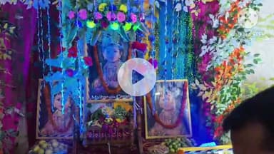 बगहा: रामनगर में कृष्ण जन्मोत्सव पर उमड़ी श्रद्धालुओं की भीड़