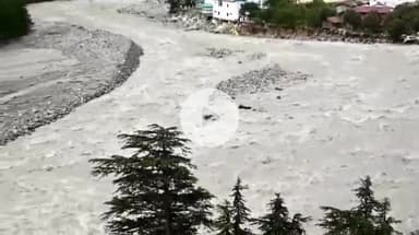 भटवाड़ी: हर्षिल में बनी अस्थाई झील का जलस्तर धीरे-धीरे कम हो रहा है