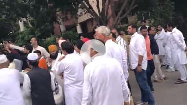 करनाल: सांसद दीपेंद्र हुड्डा ने नए बस स्टैंड पर शहीद मदन लाल ढींगरा की प्रतिमा पर किए पुष्प अर्पित