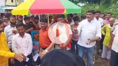 कसिया: दुदही नगर पंचायत में विकास कार्यों में भेदभाव का आरोप लगाते हुए भाजपा कार्यकर्ता ने खोला मोर्चा, बजरंग दल भी आया साथ