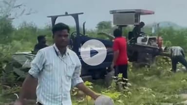 नूह: लुहिंगा कला गांव में बिजली के खंभे गिरने से 24 घंटे से बिजली गुल, खंभों को ठीक करने में जुटा विभाग