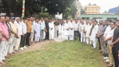 मधेपुरा: राहुल गांधी की वोटर अधिकार यात्रा की तैयारी को लेकर युवा शक्ति कार्यालय में हुई बैठक