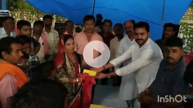 मालथोन: मालथौन के किला मैदान में मटकी फोड़ प्रतियोगिता का आयोजन, गोविंदा की टोली ने मटकी फोड़ी