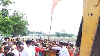 भीलवाड़ा: 9 से 15 सितम्बर तक होने वाली श्री शिव महापुराण कथा के लिए मंत्रोच्चार के बीच धर्म ध्वजा की पूजा एवं स्थापना की गई